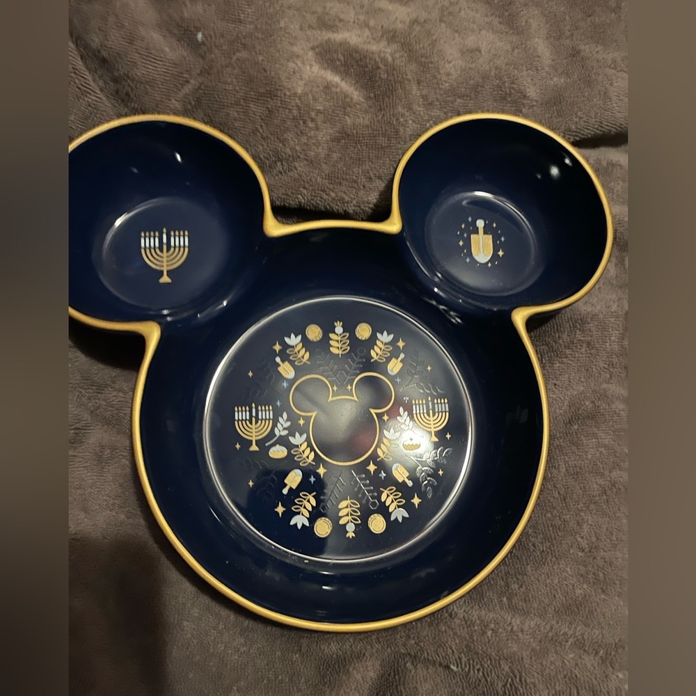2023 Disney Parks Mickey Mouse Chanukah Hanukkah Serving Platter Divided Bowl